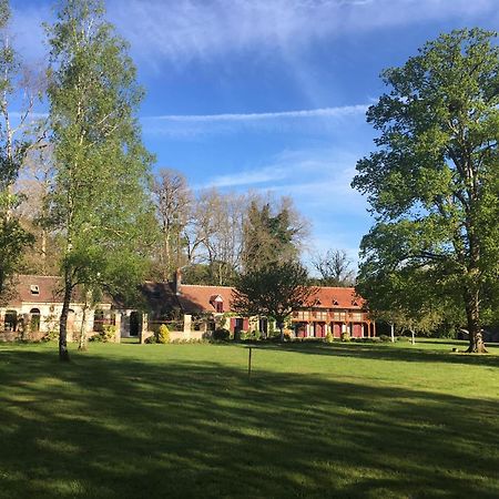 Domaine De Montizeau Bed & Breakfast Lailly-en-Val Exterior photo